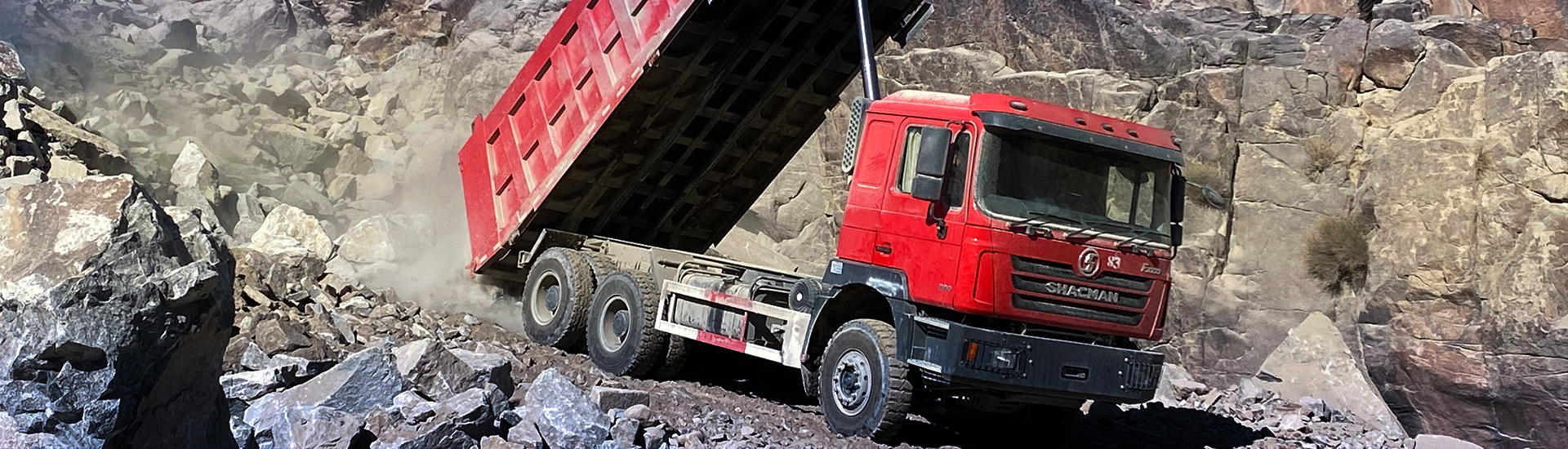 F3000 SUPER DUMP TRUCK