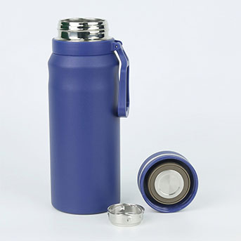 Insulated water bottle